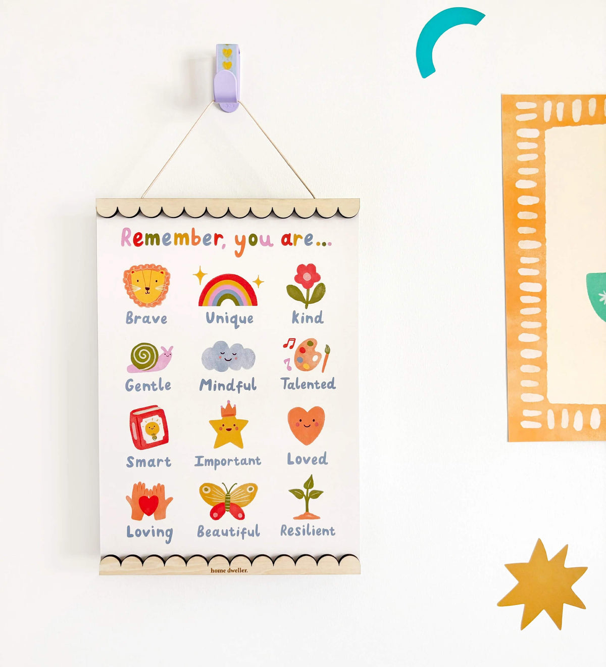 Magnetic Hanger / Frame for Art and Prints - Scallop